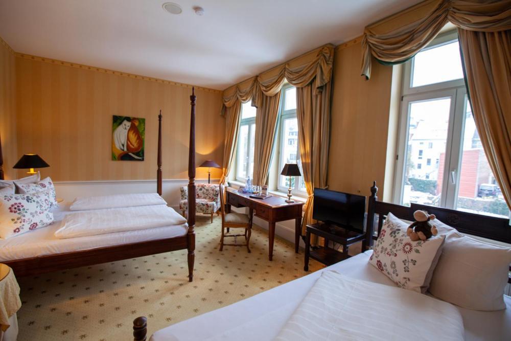 Hotel Niederlaendischer Hof Шверін Екстер'єр фото