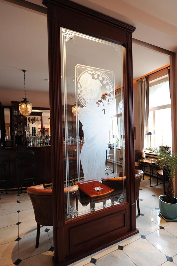 Hotel Niederlaendischer Hof Шверін Екстер'єр фото