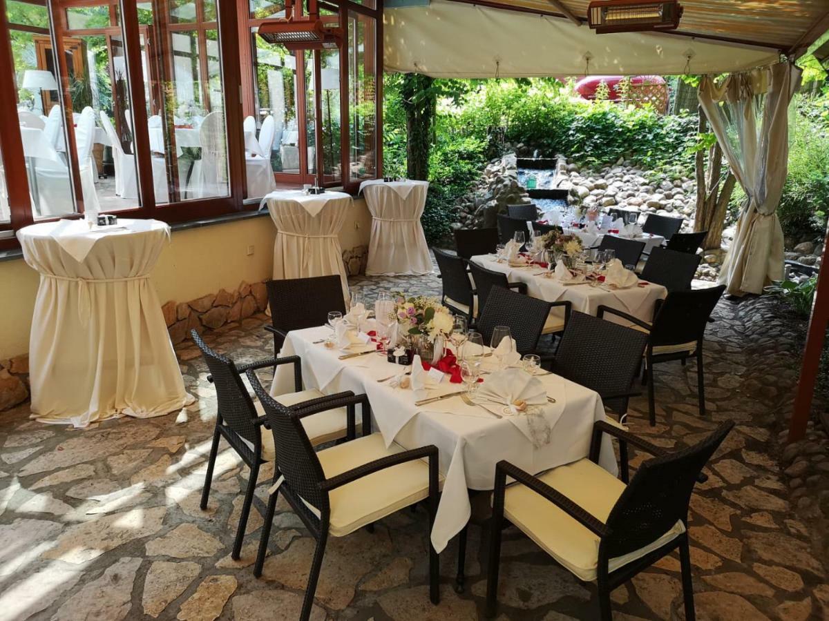 Hotel Niederlaendischer Hof Шверін Екстер'єр фото