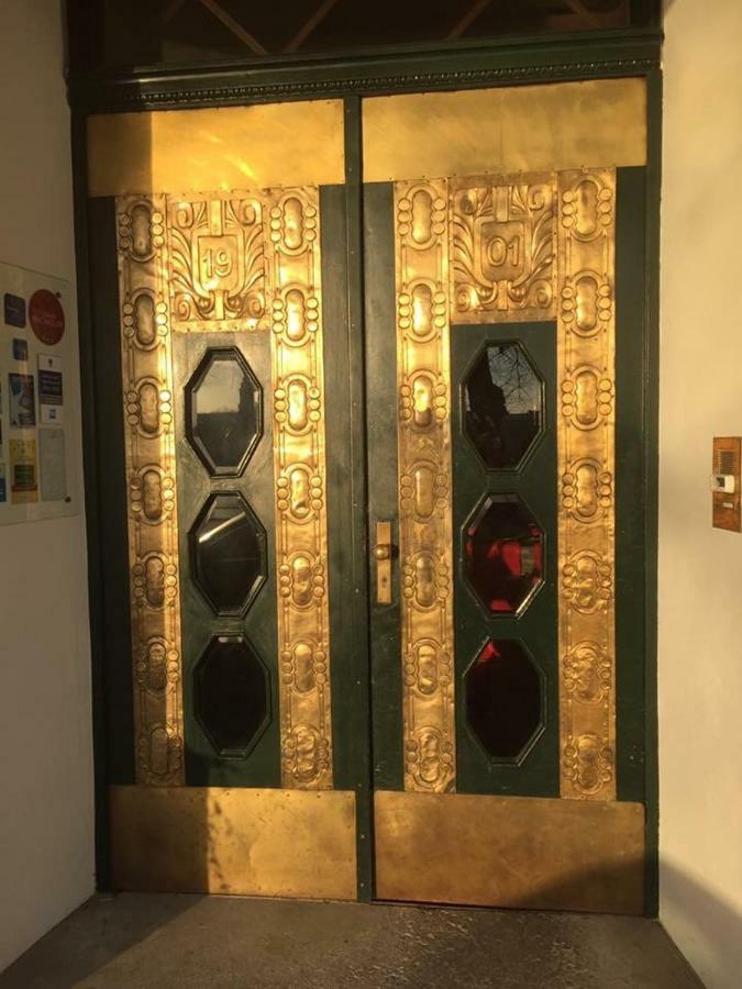 Hotel Niederlaendischer Hof Шверін Екстер'єр фото